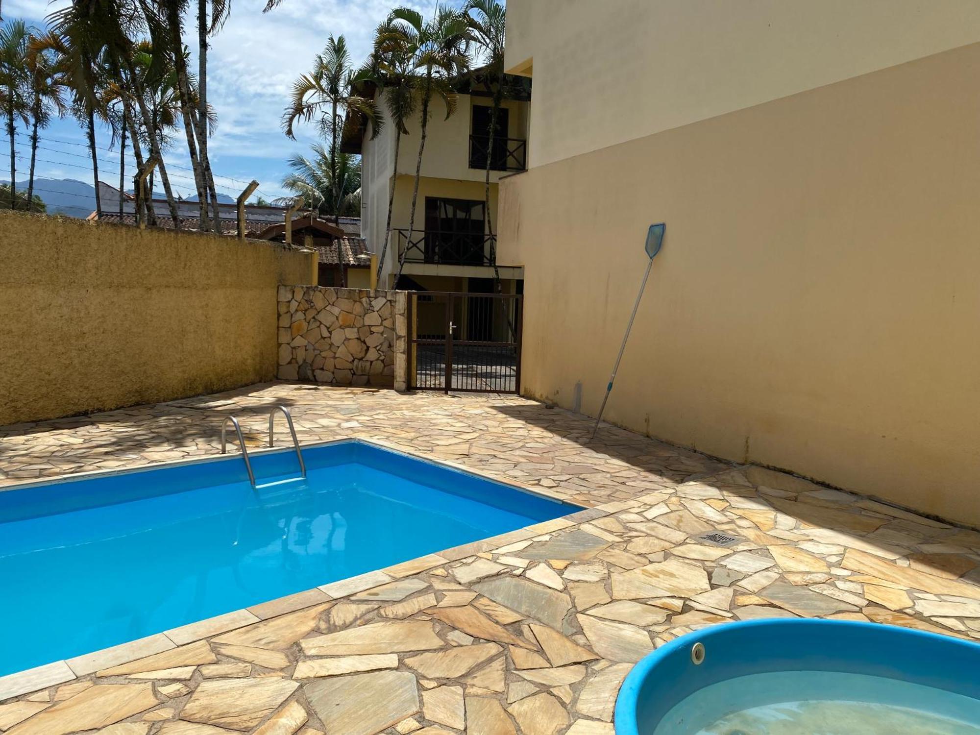 Triplex Piscina Churrasqueira Lava E Seca Wi-Fi E 2 Tvs Em Condominio Com 90M2 No Centro De 우바투바 외부 사진