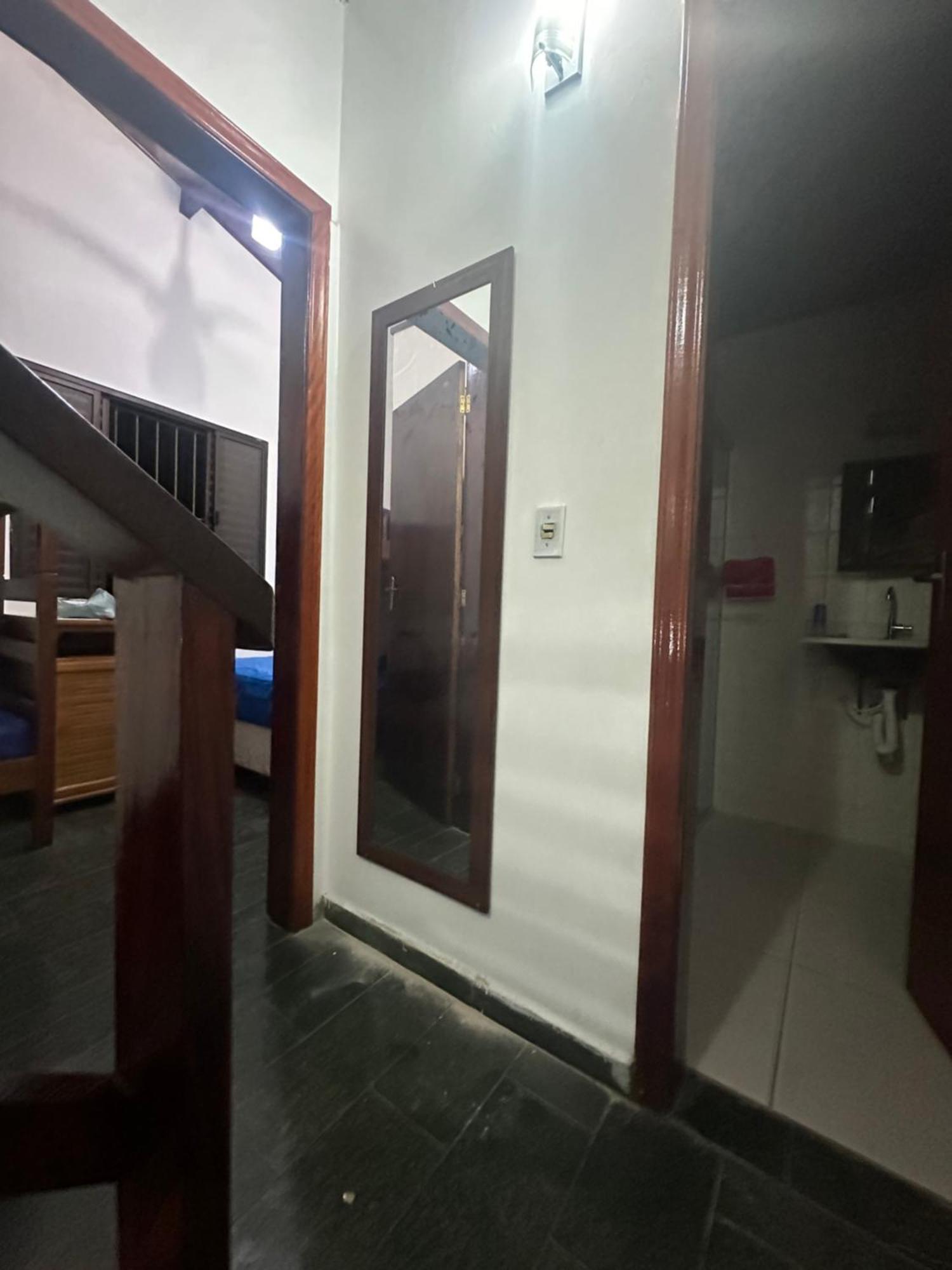 Triplex Piscina Churrasqueira Lava E Seca Wi-Fi E 2 Tvs Em Condominio Com 90M2 No Centro De 우바투바 외부 사진