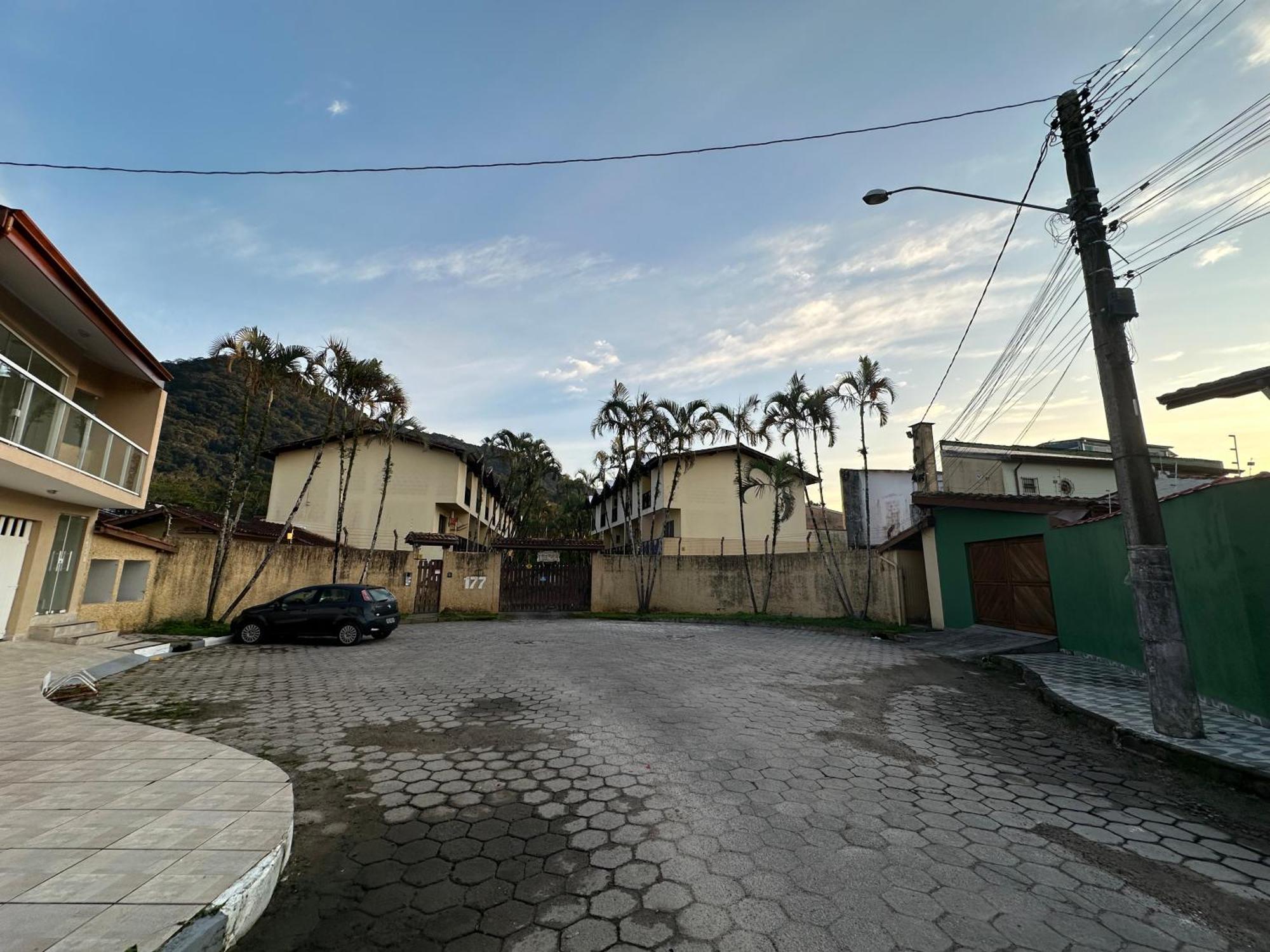 Triplex Piscina Churrasqueira Lava E Seca Wi-Fi E 2 Tvs Em Condominio Com 90M2 No Centro De 우바투바 외부 사진