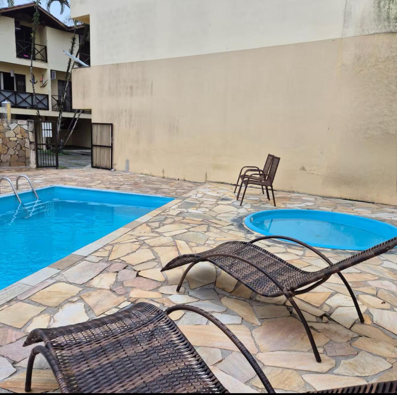 Triplex Piscina Churrasqueira Lava E Seca Wi-Fi E 2 Tvs Em Condominio Com 90M2 No Centro De 우바투바 외부 사진